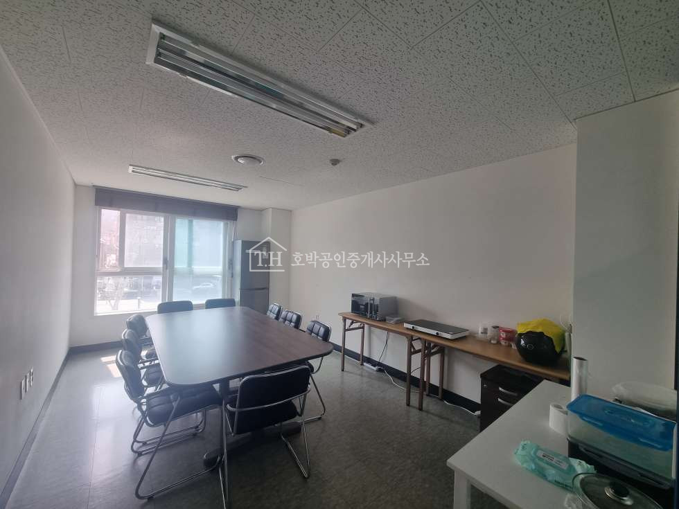 서울 동작구 사당동 49p 정사각형 사무실 주차 有 엘베 有 평지 최고의조건 사무실임대 월세 매물번호 10013 사진 10