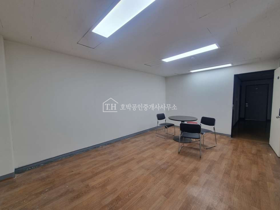 서울 서초구 방배동 A 역세권 깔끔한 사무실 임대입니다 월세 매물번호 10069 사진 3